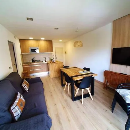Apartment One Bedroom At 50 M Away From The With View And Furnished Terrace Empuriabrava